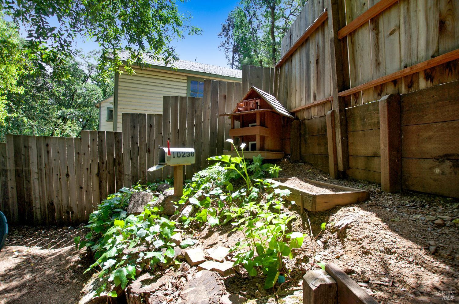 Detail Gallery Image 36 of 39 For 10236 Old River Rd, Forestville,  CA 95436 - 2 Beds | 2 Baths