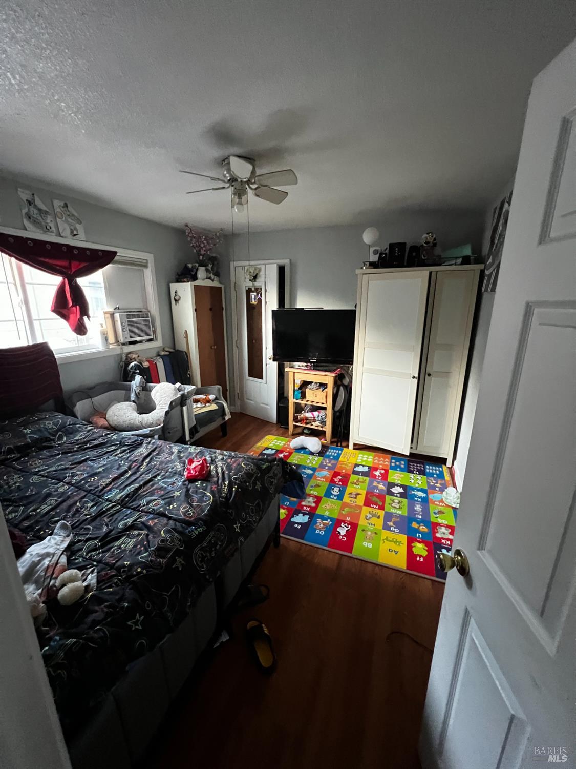 Detail Gallery Image 7 of 9 For 829 Apple St, Oakland,  CA 94603 - – Beds | – Baths