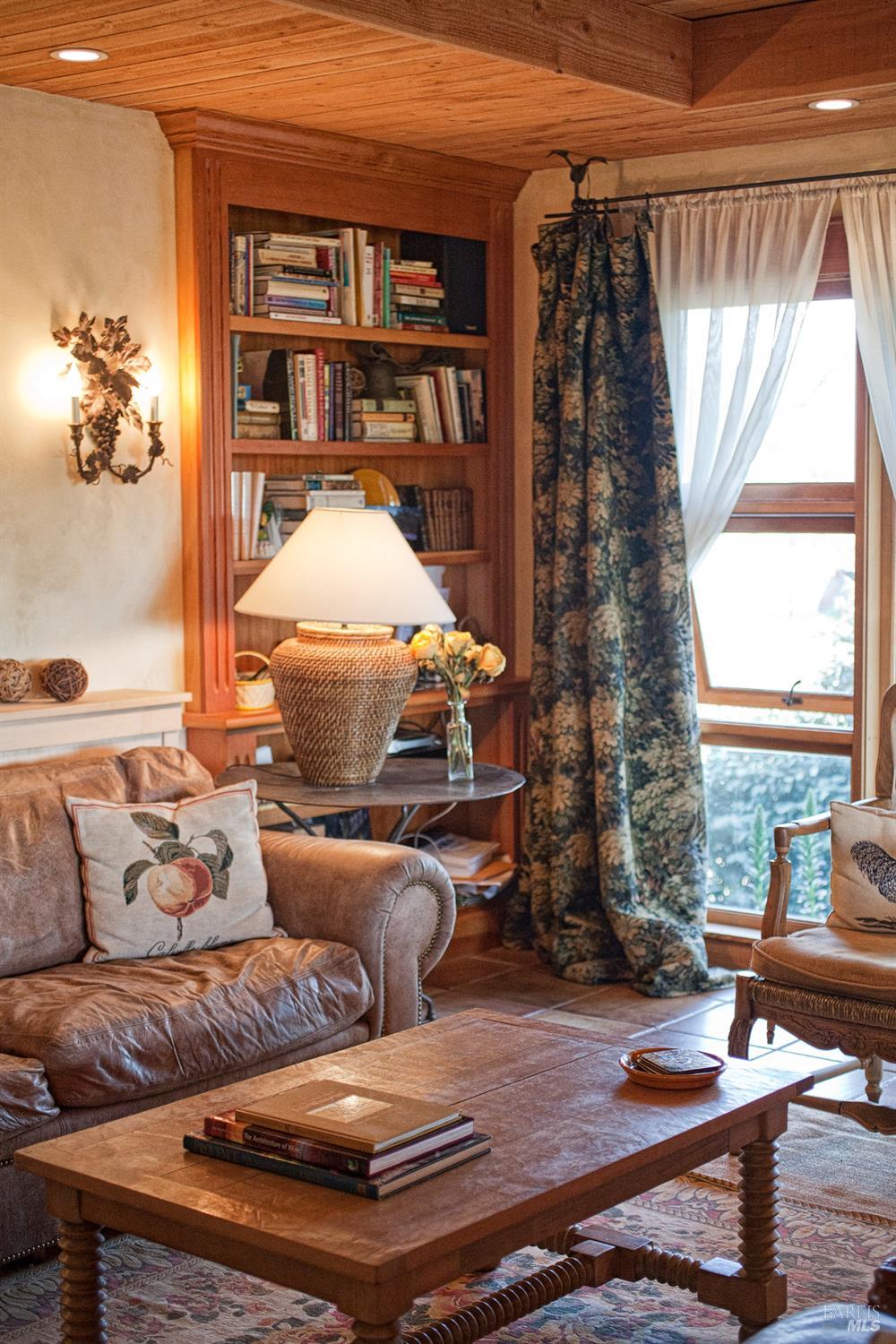 Detail Gallery Image 17 of 52 For 430 Pratt Ave, Saint Helena,  CA 94574 - 4 Beds | 4 Baths