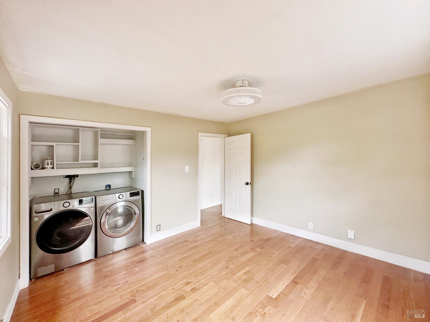 Detail Gallery Image 8 of 44 For 10 Joan Ave, Novato,  CA 94947 - 3 Beds | 1 Baths