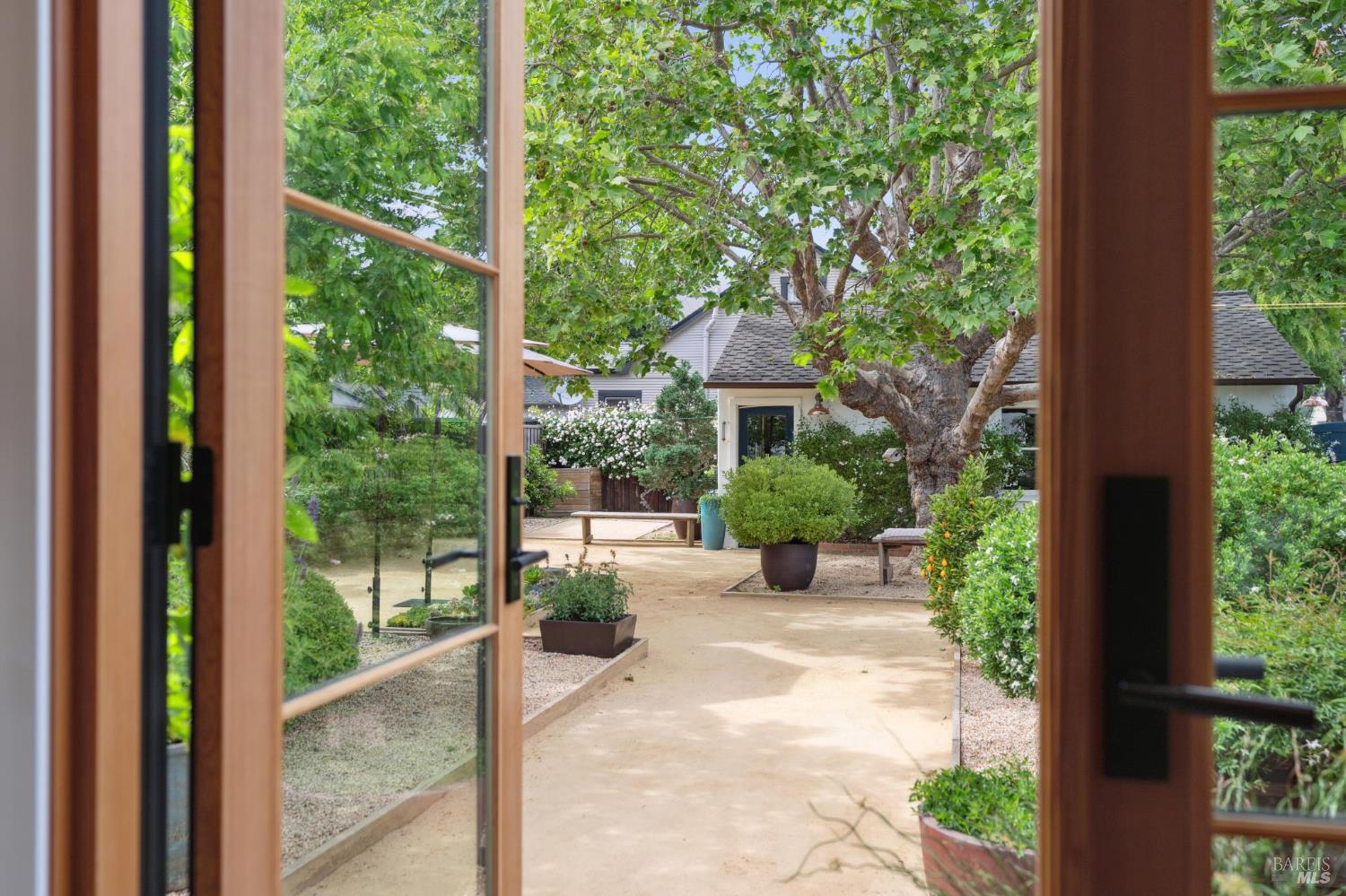 Detail Gallery Image 48 of 97 For 549 Talbot Ave, Santa Rosa,  CA 95405 - 2 Beds | 1/1 Baths