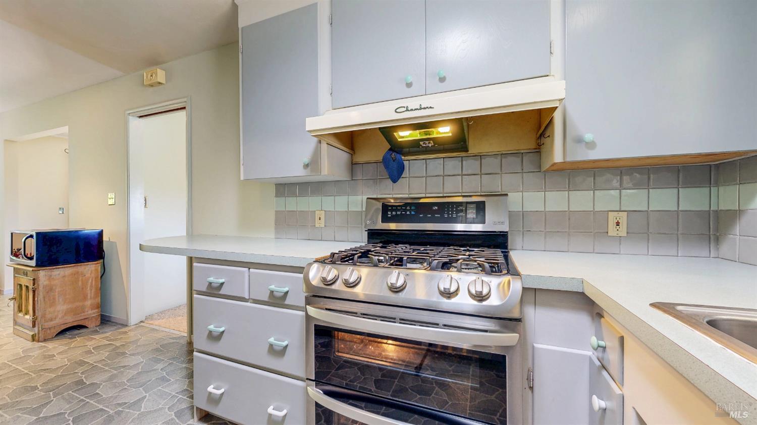Detail Gallery Image 23 of 76 For 5430 Pepperwood Rd, Santa Rosa,  CA 95409 - 2 Beds | 1 Baths