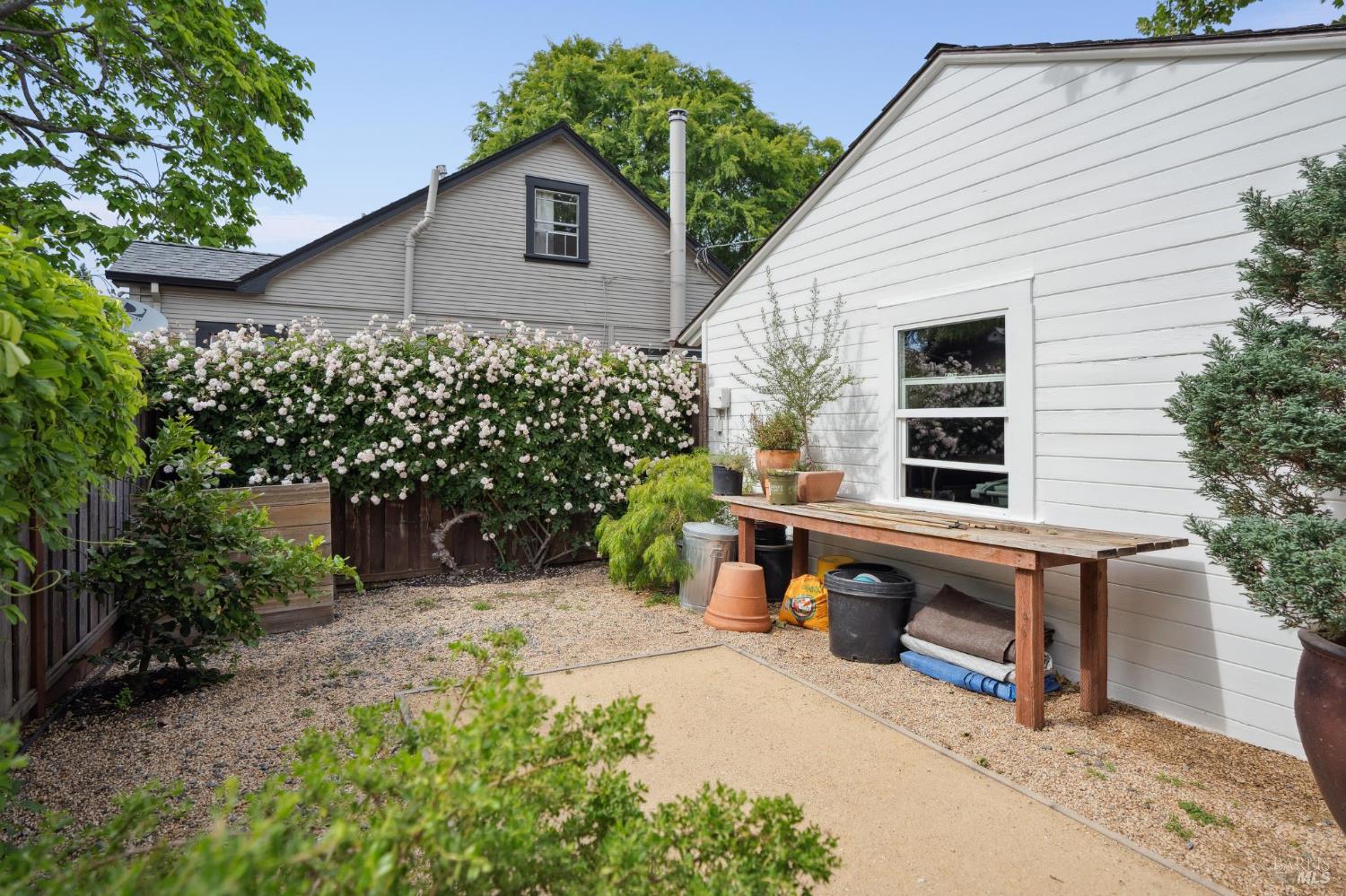 Detail Gallery Image 79 of 97 For 549 Talbot Ave, Santa Rosa,  CA 95405 - 2 Beds | 1/1 Baths