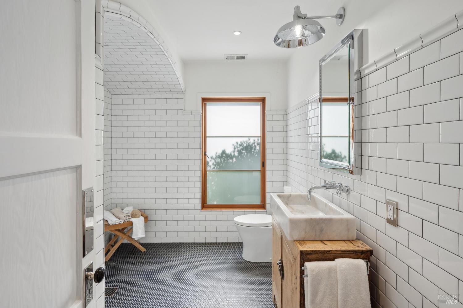 Detail Gallery Image 42 of 97 For 549 Talbot Ave, Santa Rosa,  CA 95405 - 2 Beds | 1/1 Baths