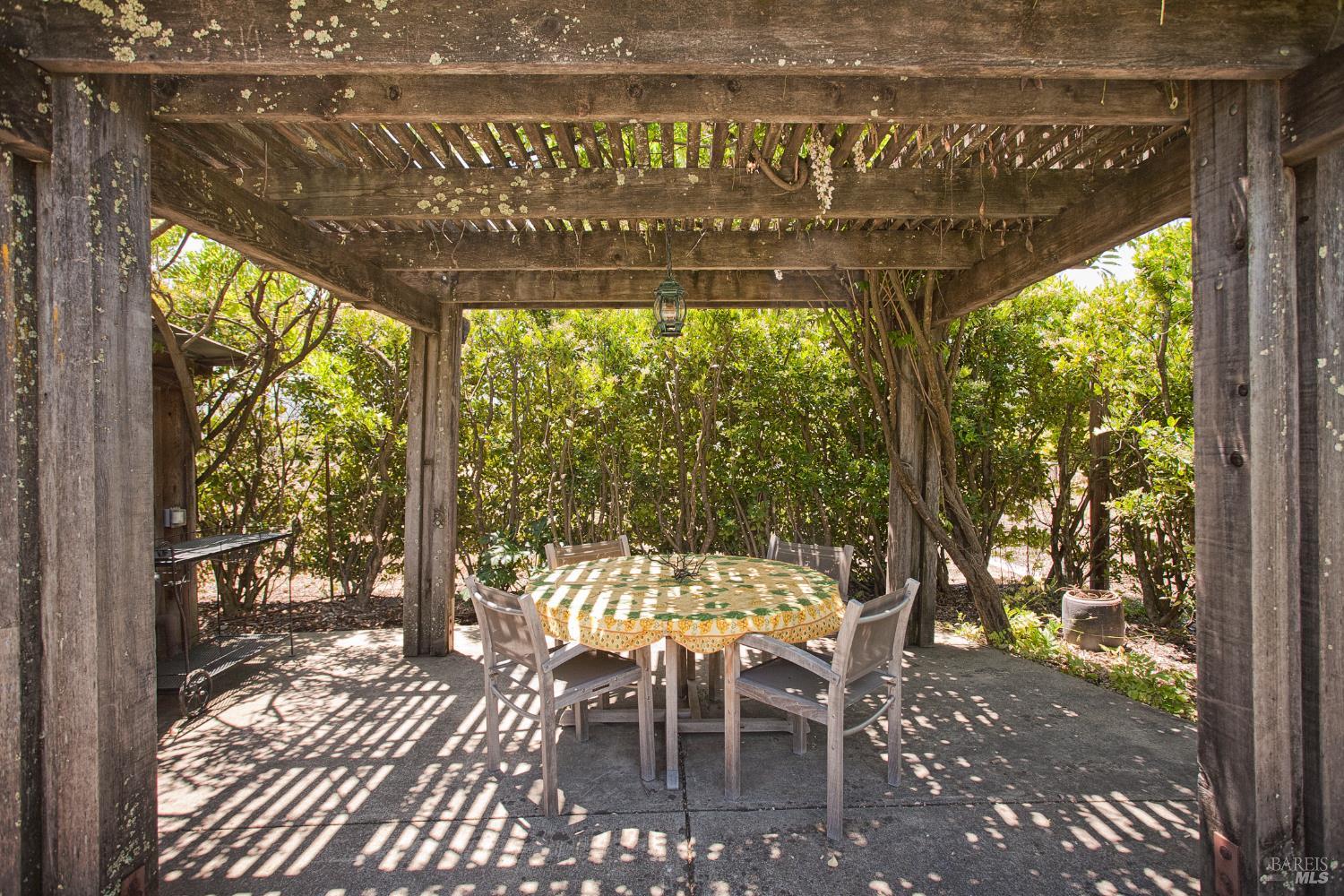 Detail Gallery Image 12 of 52 For 430 Pratt Ave, Saint Helena,  CA 94574 - 4 Beds | 4 Baths