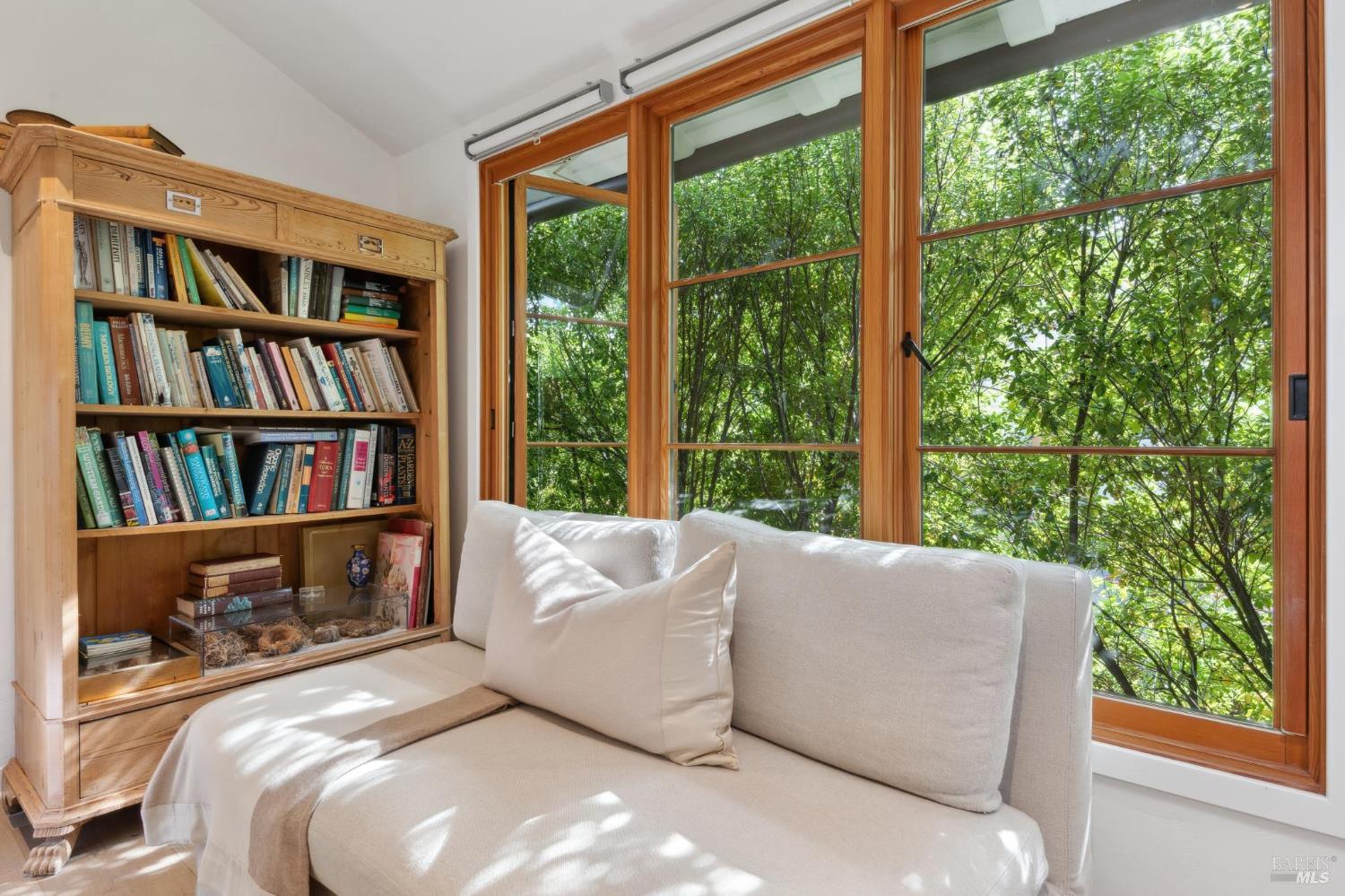 Detail Gallery Image 40 of 97 For 549 Talbot Ave, Santa Rosa,  CA 95405 - 2 Beds | 1/1 Baths