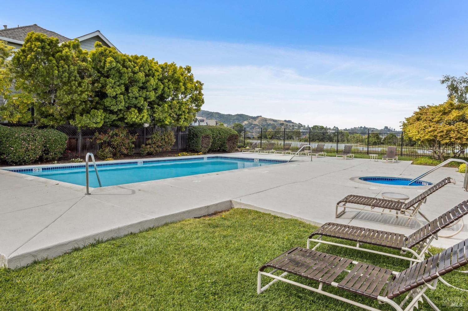 Detail Gallery Image 41 of 55 For 110 Baypoint Dr, San Rafael,  CA 94901 - 4 Beds | 3 Baths