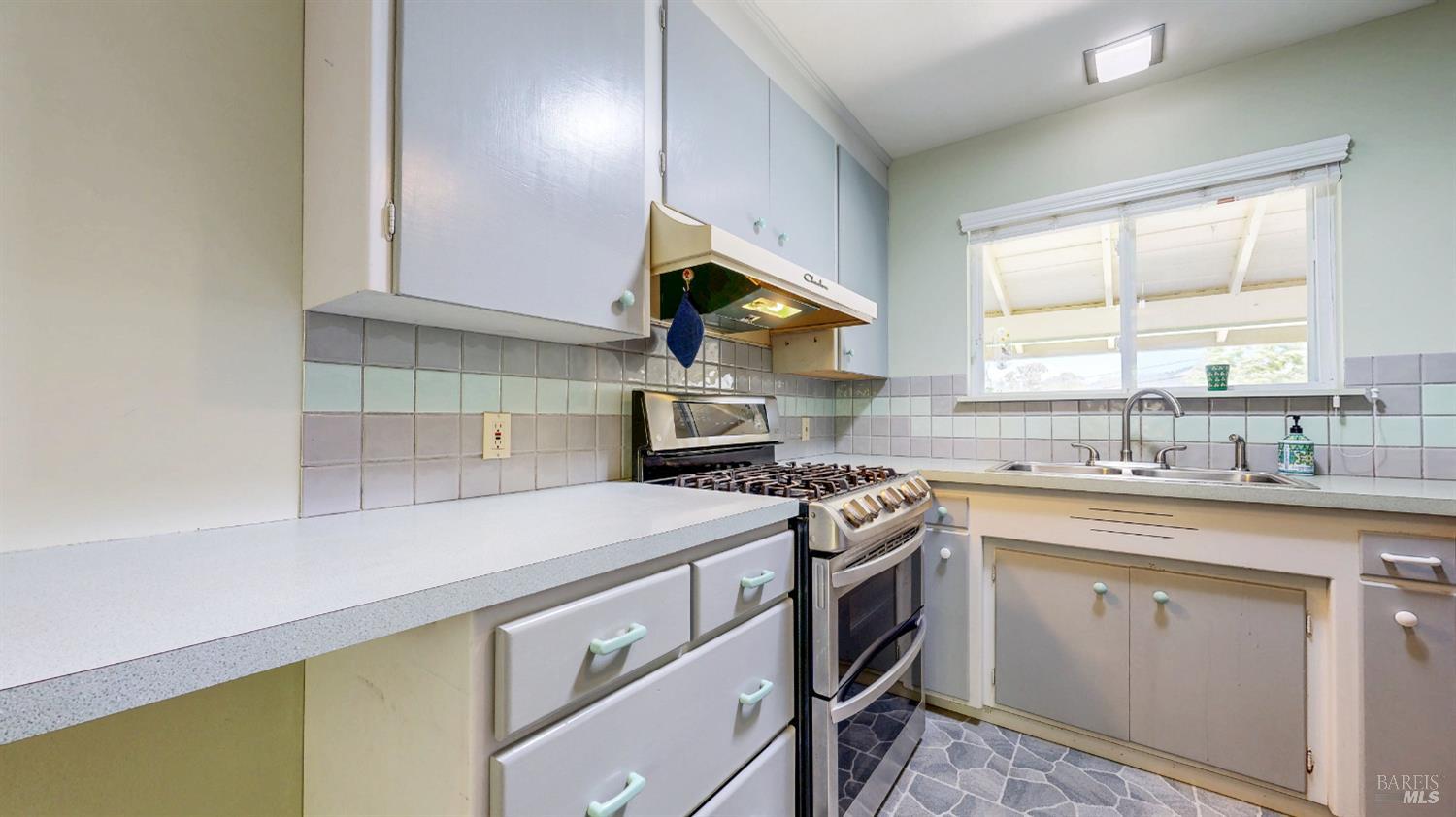 Detail Gallery Image 24 of 76 For 5430 Pepperwood Rd, Santa Rosa,  CA 95409 - 2 Beds | 1 Baths