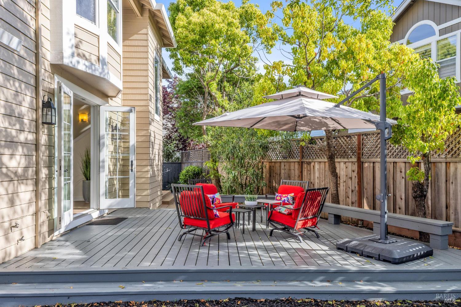 Detail Gallery Image 17 of 55 For 110 Baypoint Dr, San Rafael,  CA 94901 - 4 Beds | 3 Baths