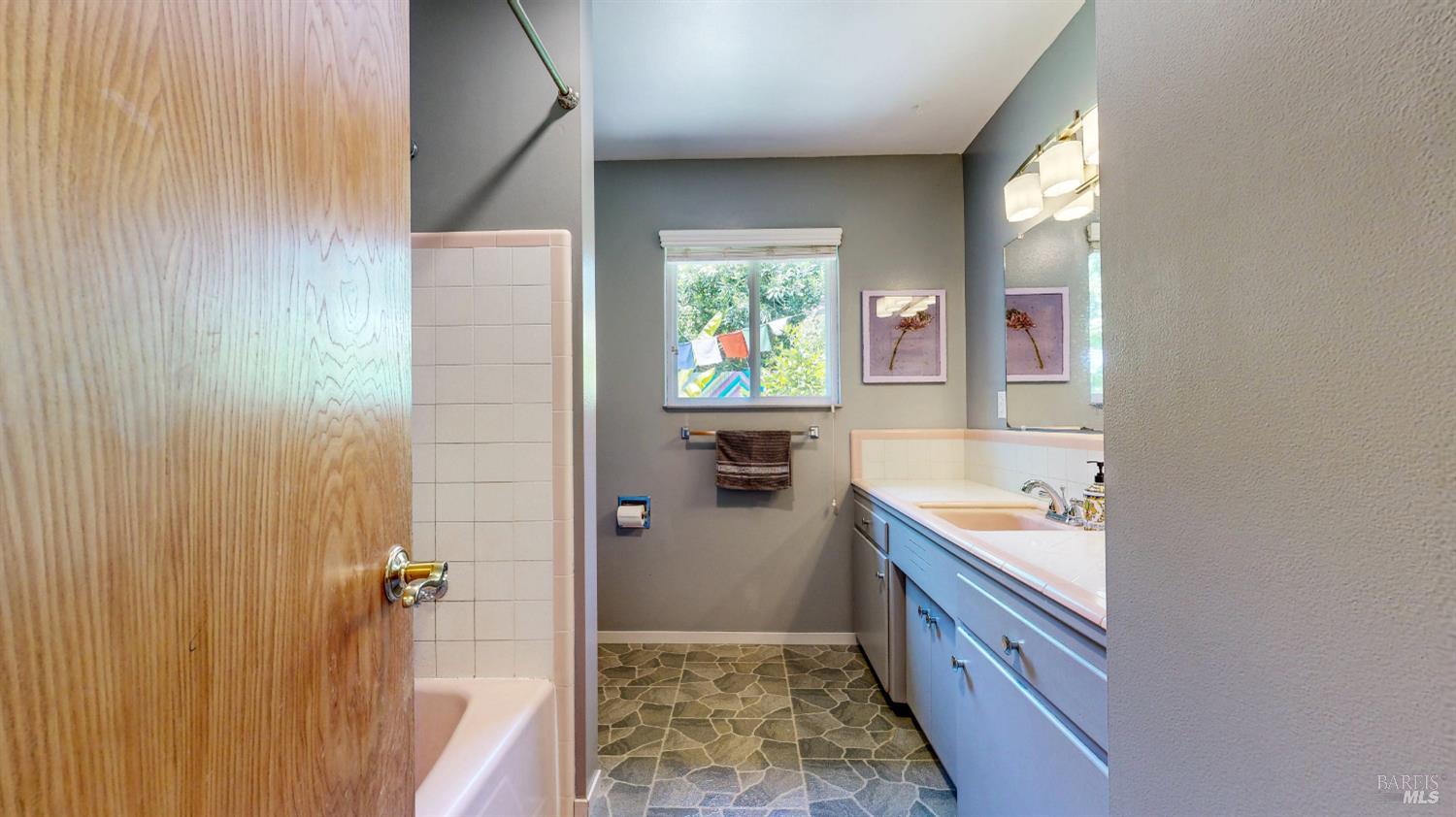 Detail Gallery Image 20 of 76 For 5430 Pepperwood Rd, Santa Rosa,  CA 95409 - 2 Beds | 1 Baths