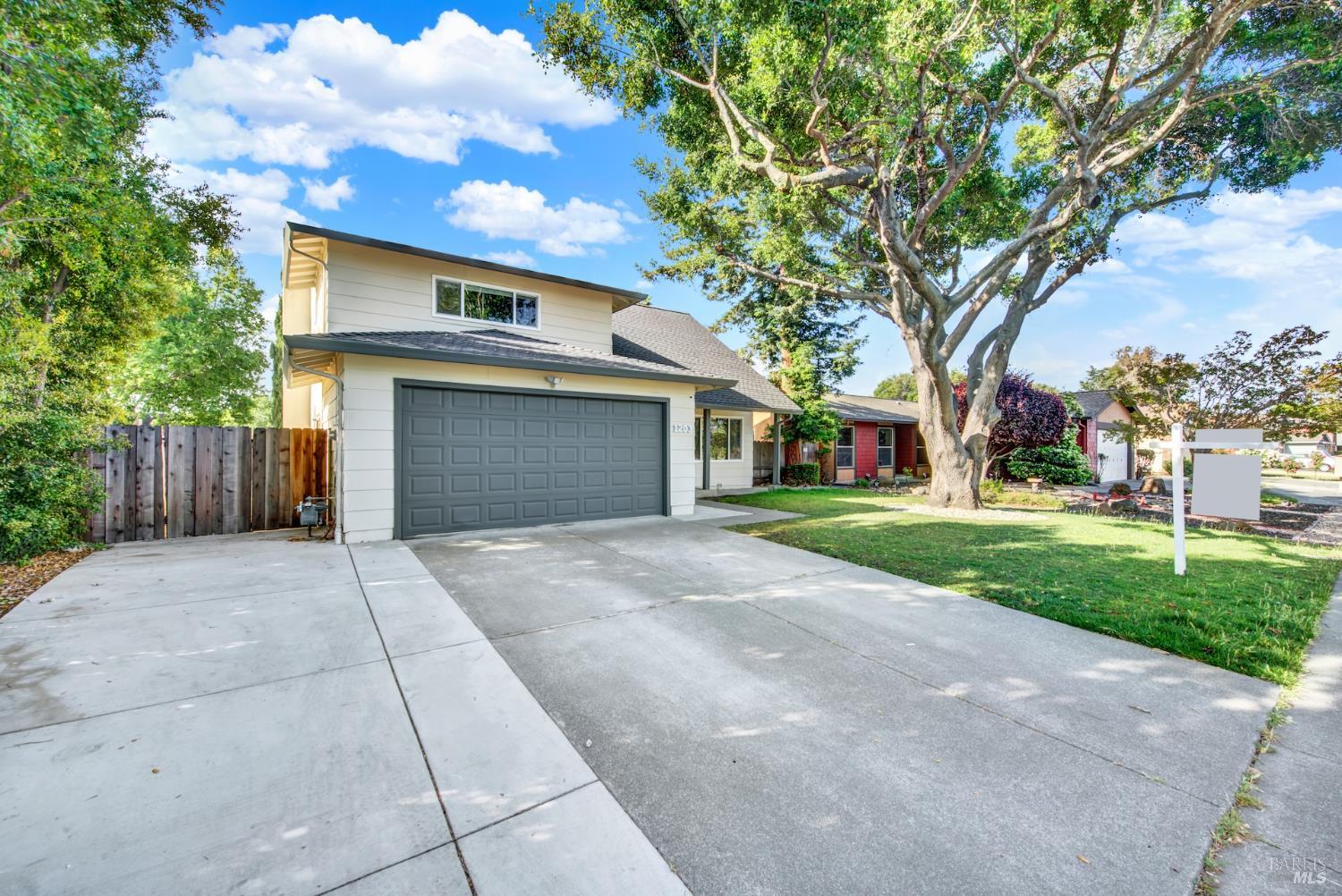 Detail Gallery Image 4 of 71 For 1203 Pintail Dr, Suisun City,  CA 94585 - 4 Beds | 2/1 Baths