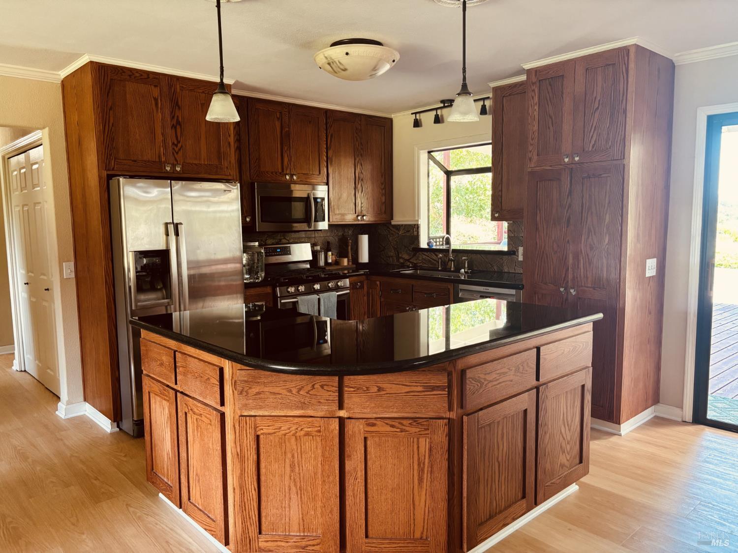 Detail Gallery Image 22 of 28 For 360 Milani Dr, Ukiah,  CA 95482 - 3 Beds | 2 Baths