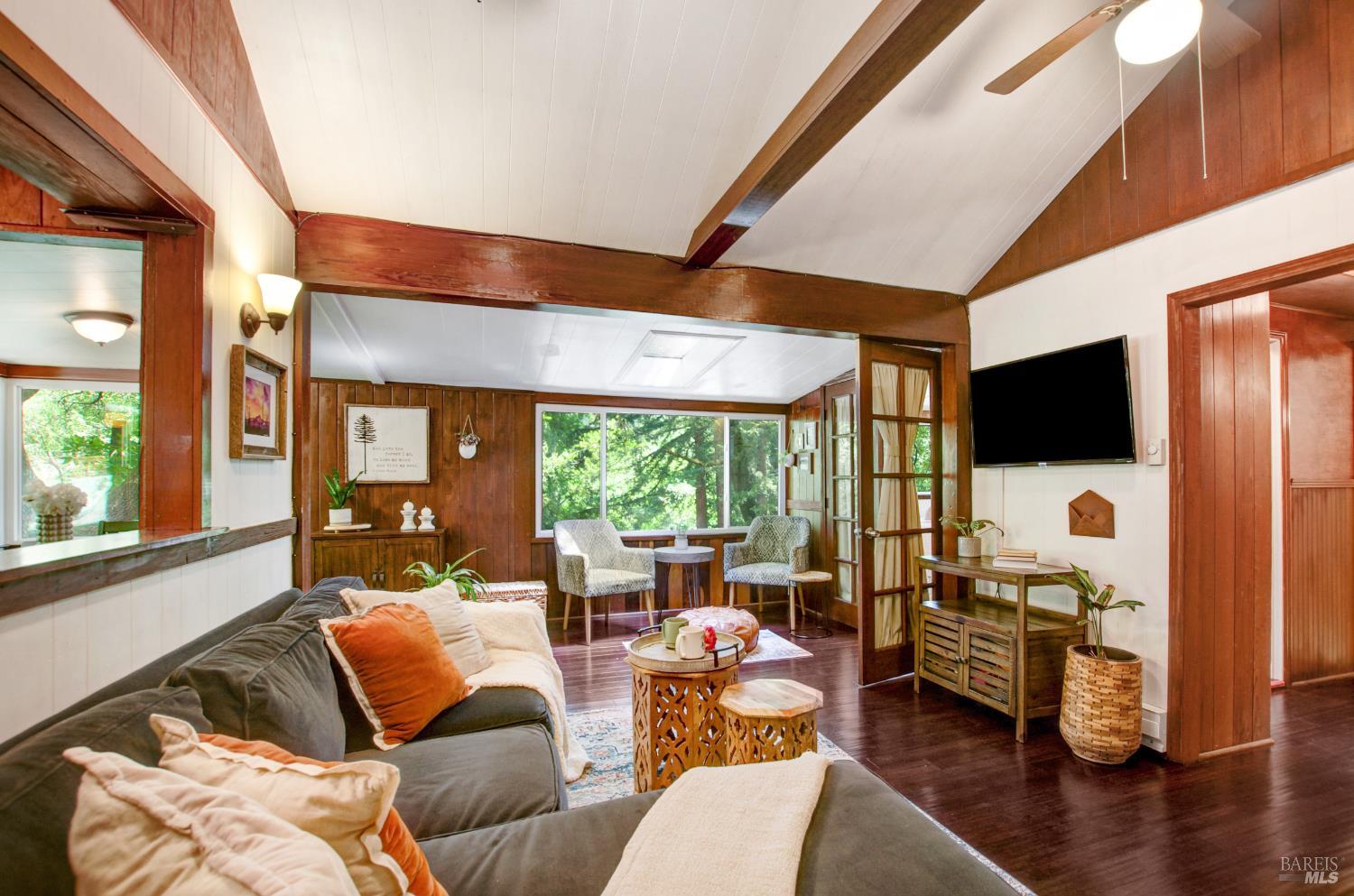 Detail Gallery Image 2 of 39 For 10236 Old River Rd, Forestville,  CA 95436 - 2 Beds | 2 Baths