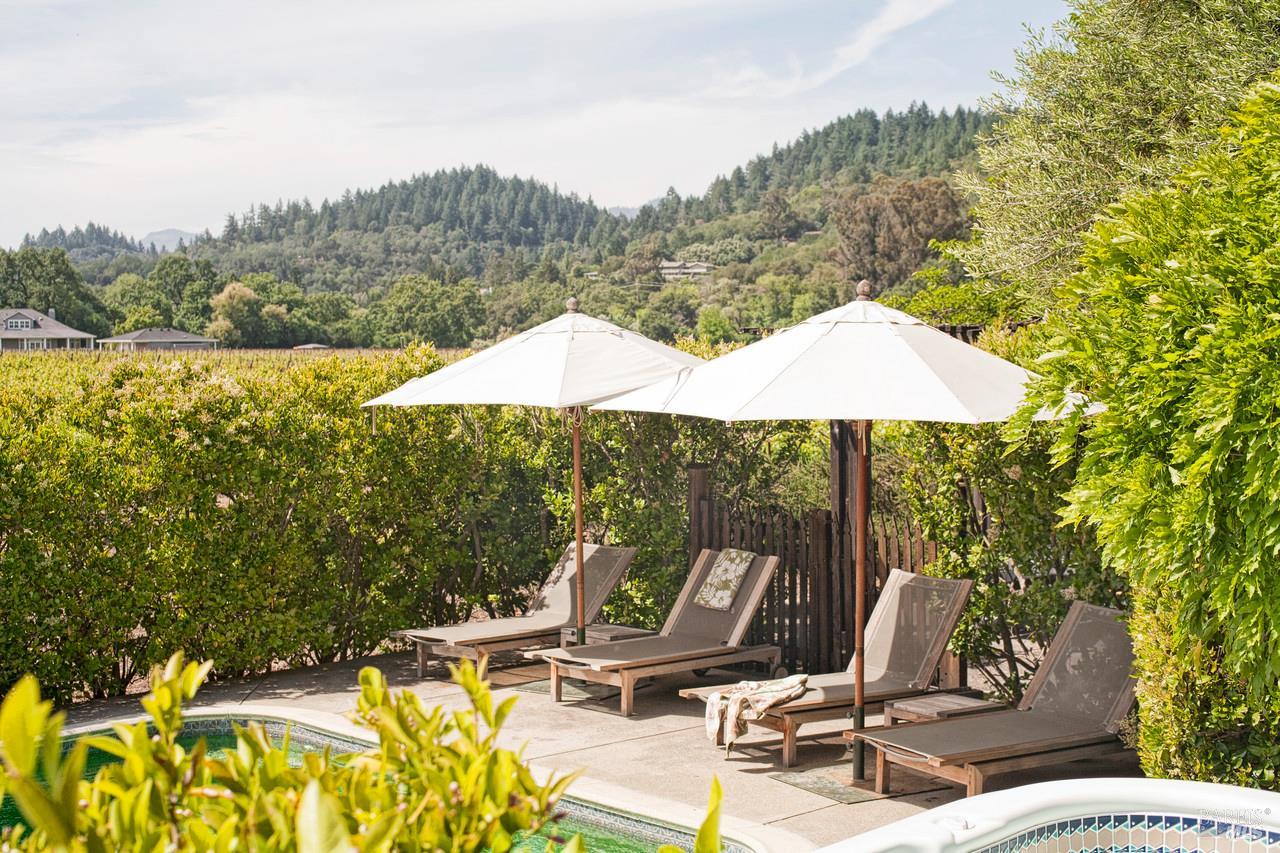Detail Gallery Image 11 of 52 For 430 Pratt Ave, Saint Helena,  CA 94574 - 4 Beds | 4 Baths