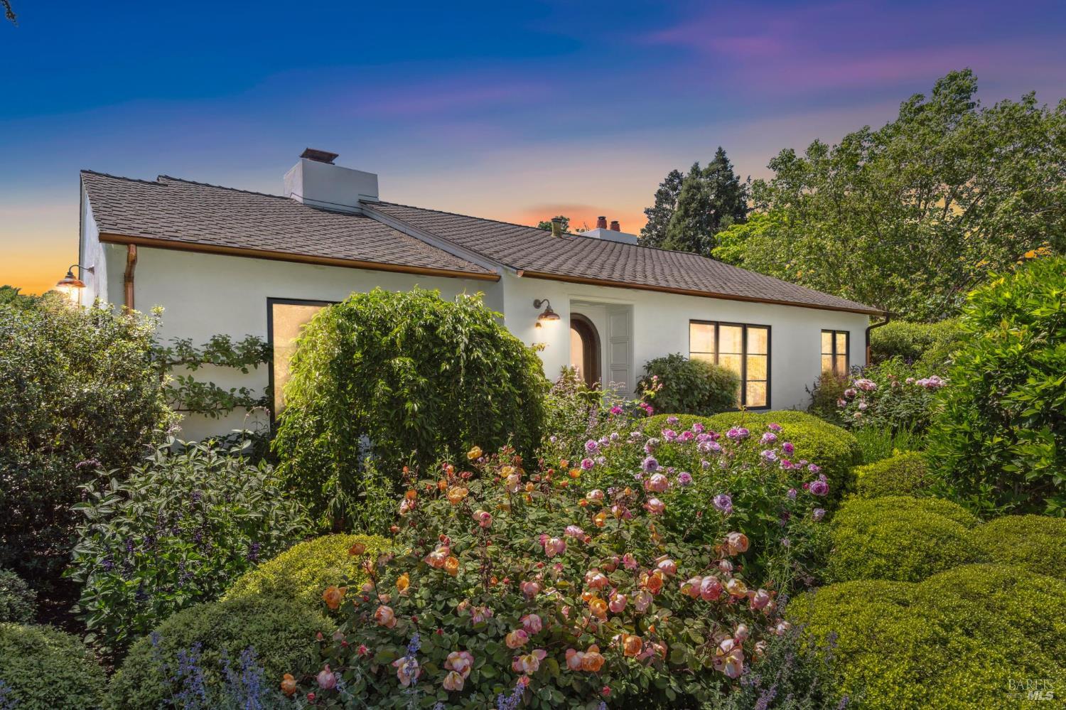Detail Gallery Image 1 of 97 For 549 Talbot Ave, Santa Rosa,  CA 95405 - 2 Beds | 1/1 Baths