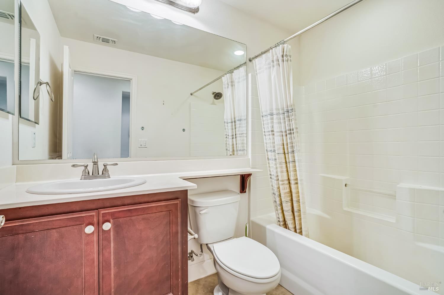 Detail Gallery Image 17 of 29 For 305 Birch Ridge Dr, Rio Vista,  CA 94571 - 2 Beds | 2 Baths