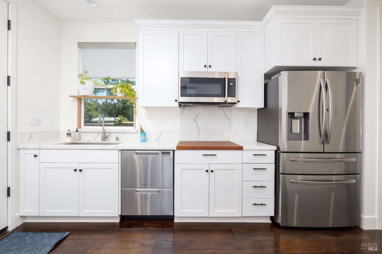Detail Gallery Image 26 of 32 For 103 Chiquita Rd, Healdsburg,  CA 95448 - 3 Beds | 2/1 Baths