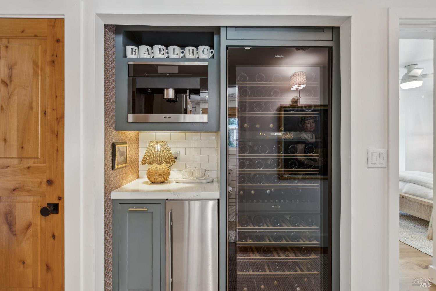 Detail Gallery Image 17 of 71 For 1040 Rose Dr, Napa,  CA 94558 - 5 Beds | 4 Baths