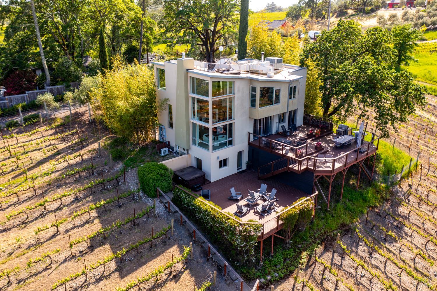 Detail Gallery Image 42 of 69 For 4982 W Soda Rock Ln, Healdsburg,  CA 95448 - 4 Beds | 3/1 Baths