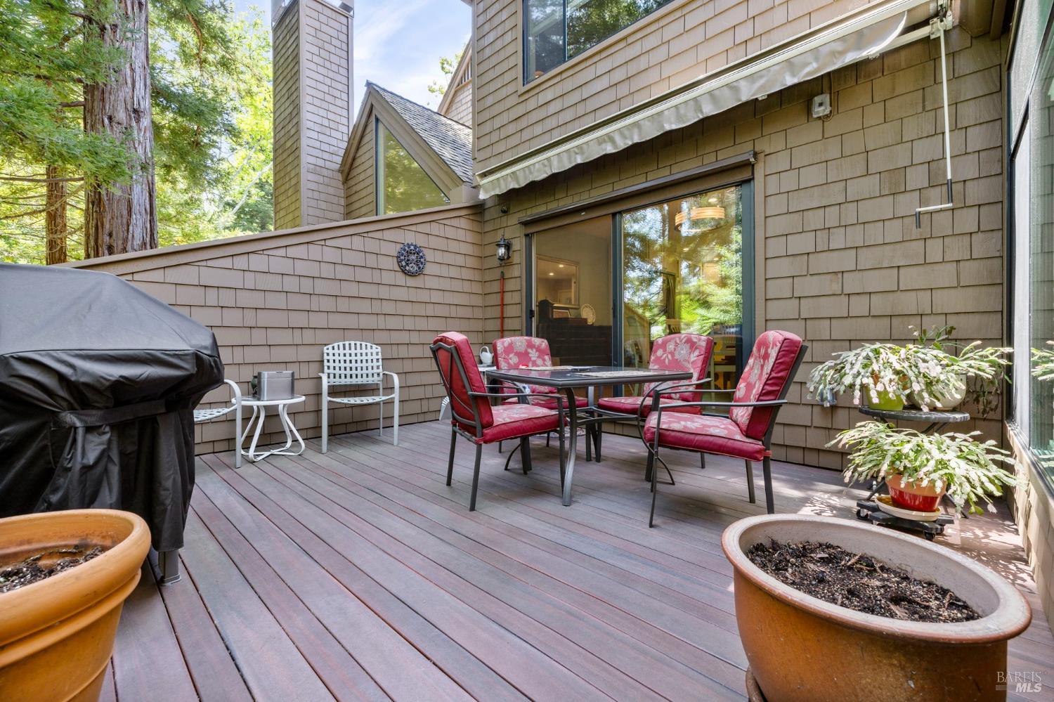 Detail Gallery Image 29 of 36 For 3376 Parker Hill Rd, Santa Rosa,  CA 95404 - 3 Beds | 3 Baths