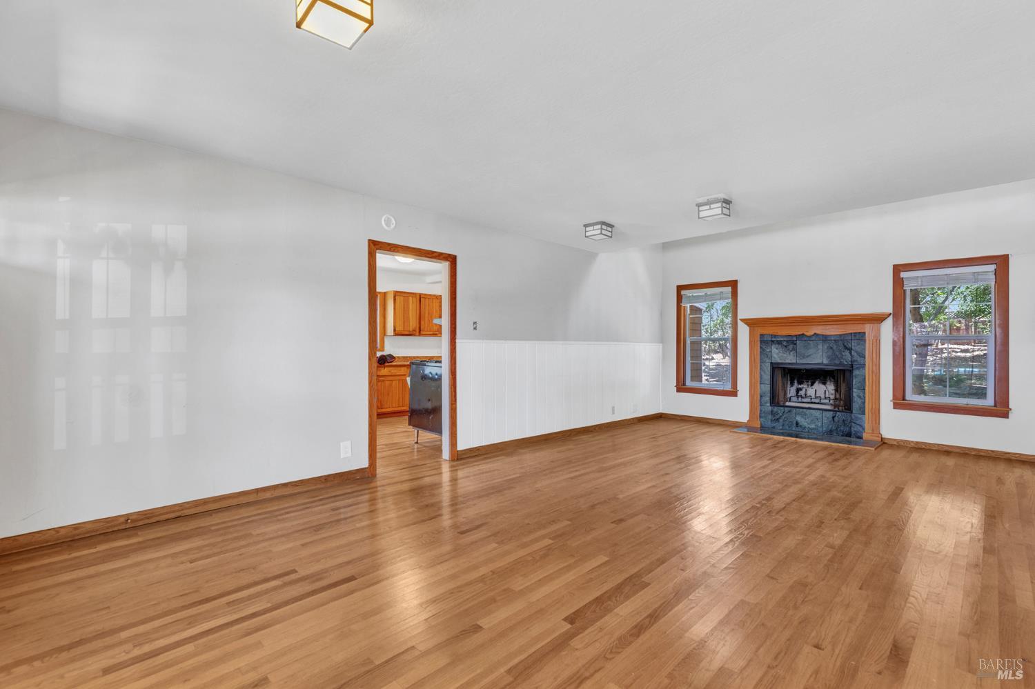 Detail Gallery Image 5 of 45 For 845 W K St, Benicia,  CA 94510 - 3 Beds | 2 Baths