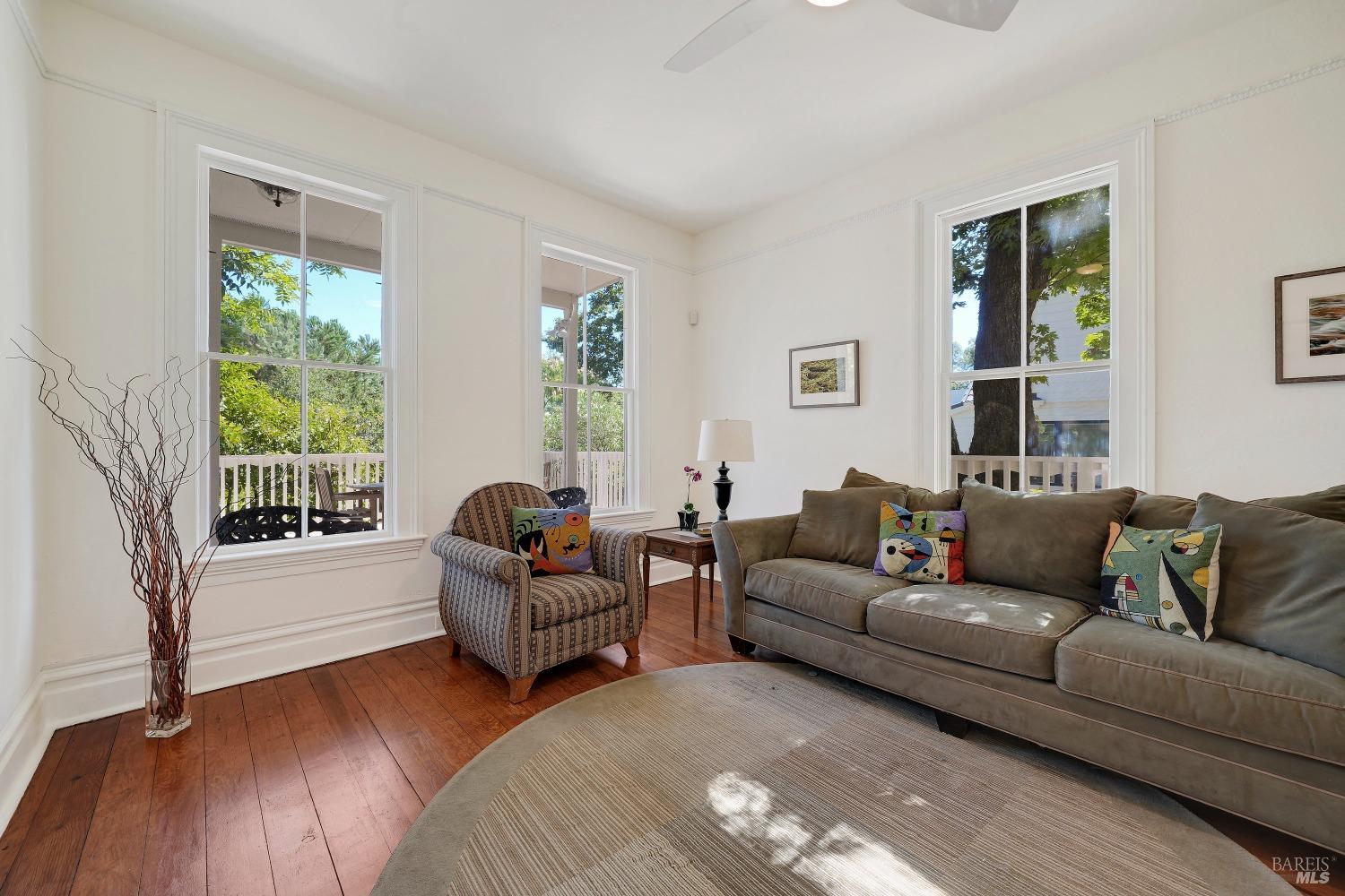 Detail Gallery Image 7 of 53 For 1423 Foothill Blvd, Calistoga,  CA 94515 - 8 Beds | 5 Baths