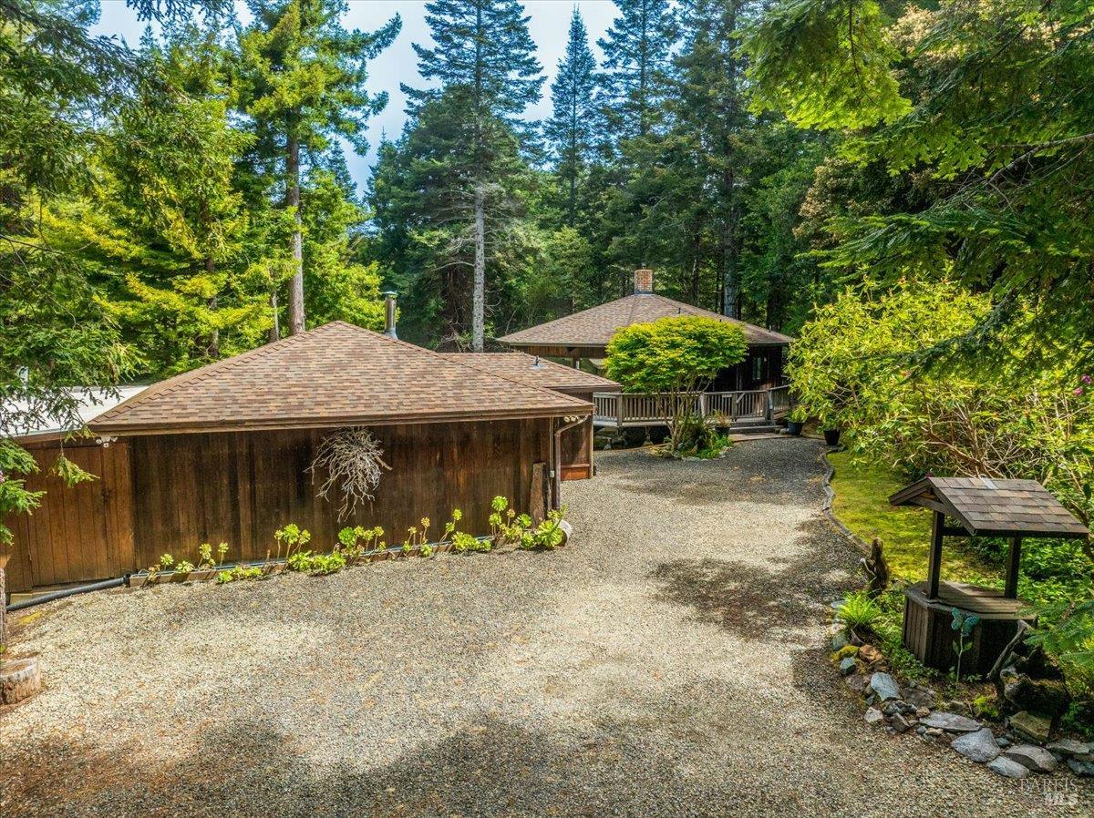 Detail Gallery Image 2 of 42 For 31801 Westwood Dr, Fort Bragg,  CA 95437 - 2 Beds | 1 Baths