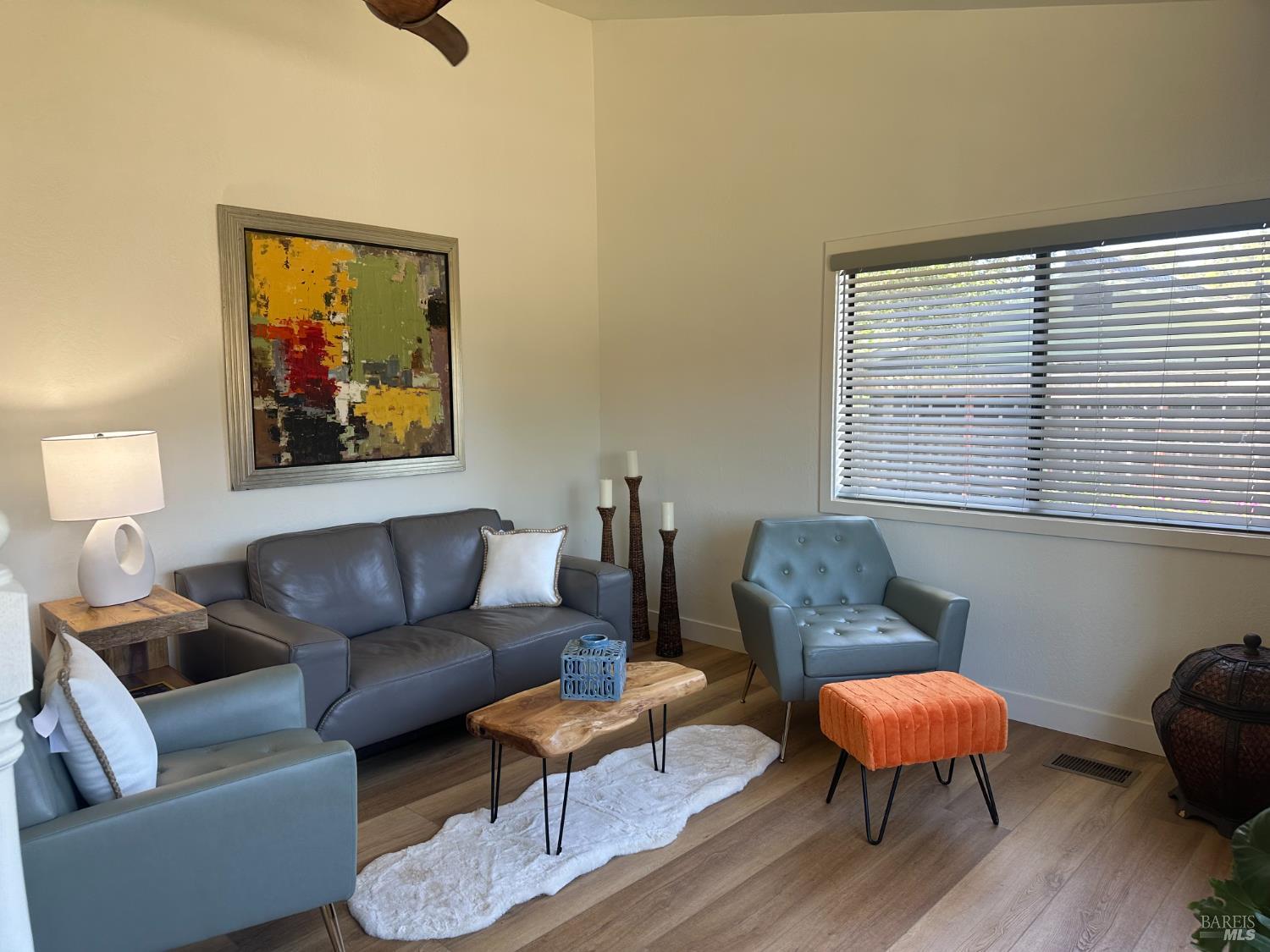 Detail Gallery Image 7 of 30 For 19250 Hickory St, El Verano,  CA 95476 - 3 Beds | 2 Baths