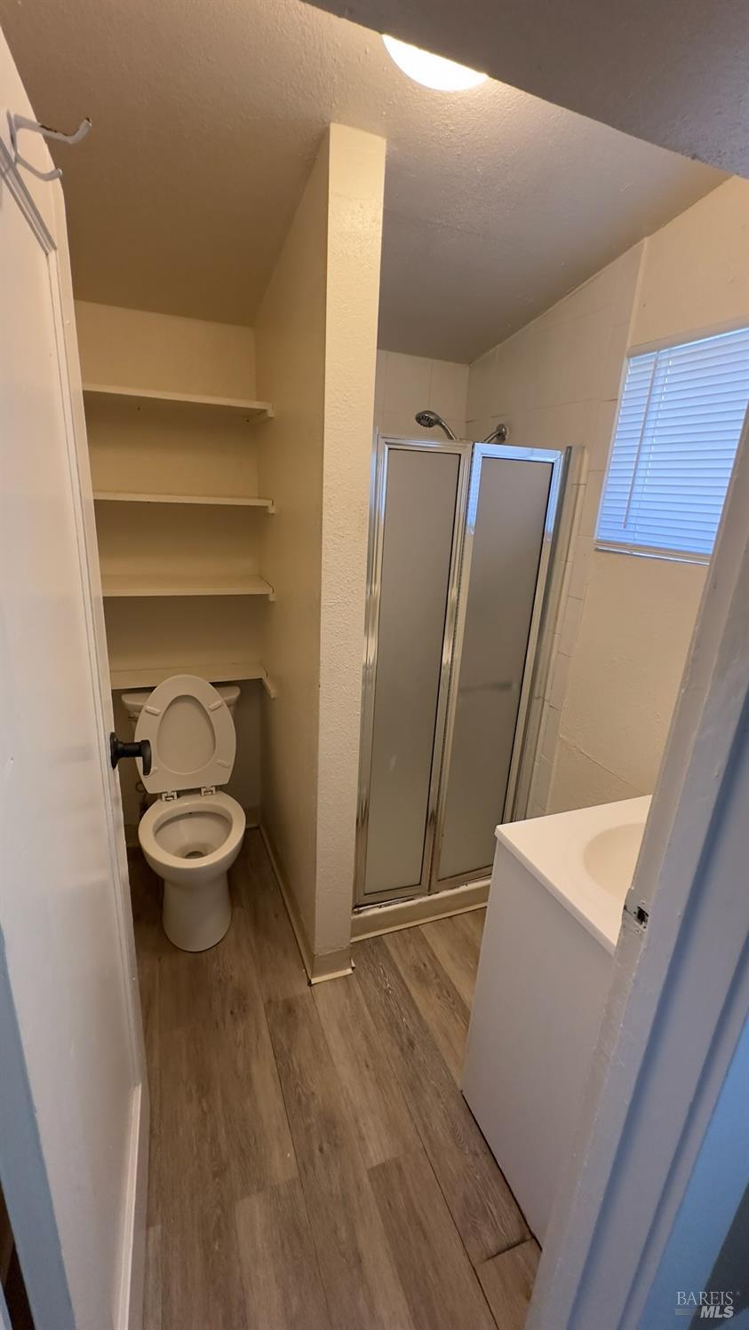 Detail Gallery Image 6 of 6 For 215 Arkansas St a,  Vallejo,  CA 94590 - 1 Beds | 1 Baths