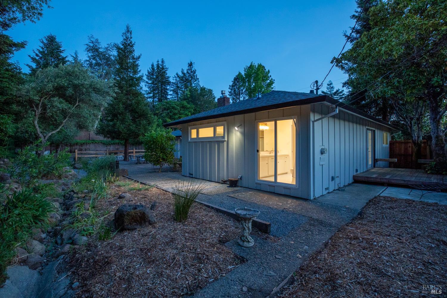 Detail Gallery Image 49 of 56 For 2055 Stonewood Dr, Santa Rosa,  CA 95404 - 3 Beds | 2 Baths