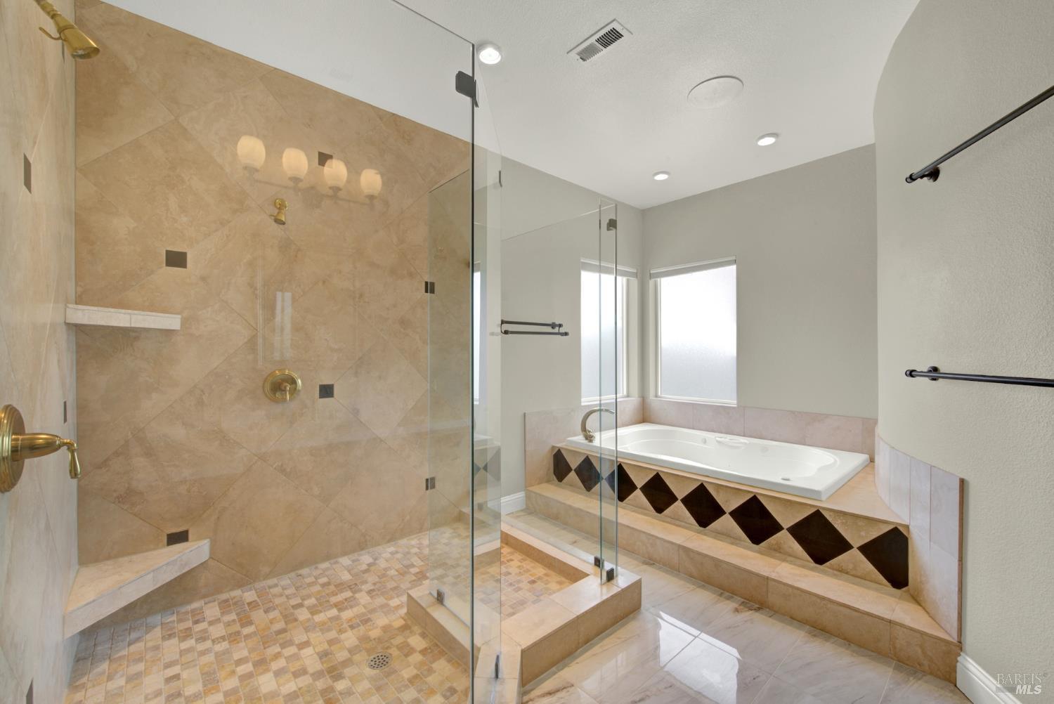 Detail Gallery Image 68 of 99 For 7125 Solitude Ct, Vacaville,  CA 95688 - 5 Beds | 4 Baths
