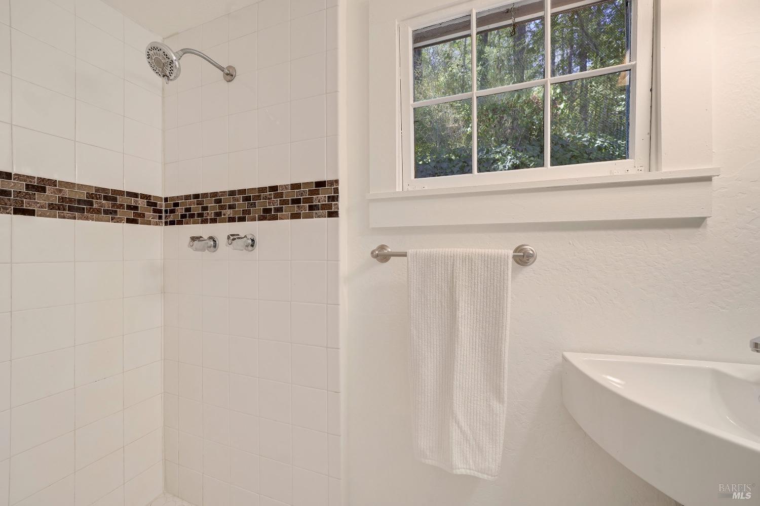 Detail Gallery Image 29 of 53 For 1423 Foothill Blvd, Calistoga,  CA 94515 - 8 Beds | 5 Baths