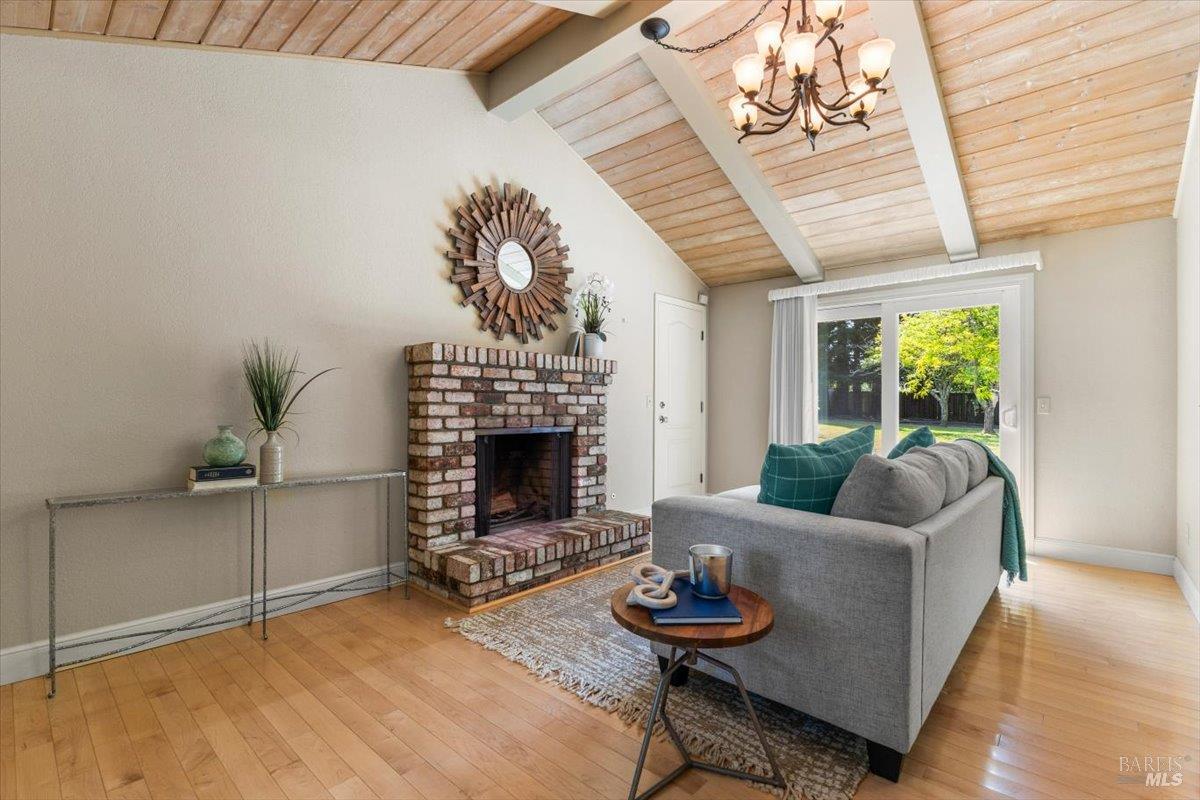 Detail Gallery Image 25 of 52 For 160 Moll Dr, Windsor,  CA 95492 - 3 Beds | 2 Baths