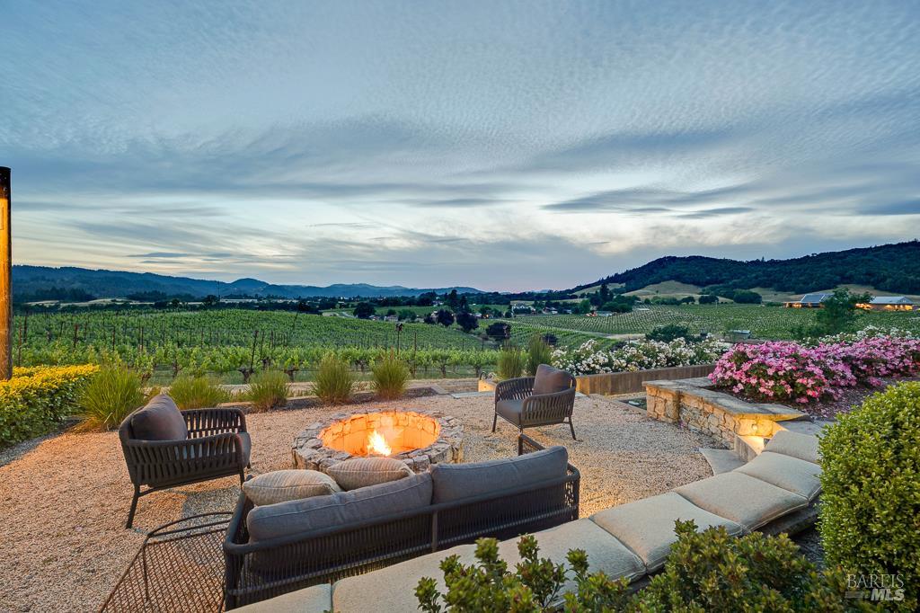 Detail Gallery Image 59 of 62 For Address Is Not Disclosed, Healdsburg,  CA 95448 - 3 Beds | 3/3 Baths