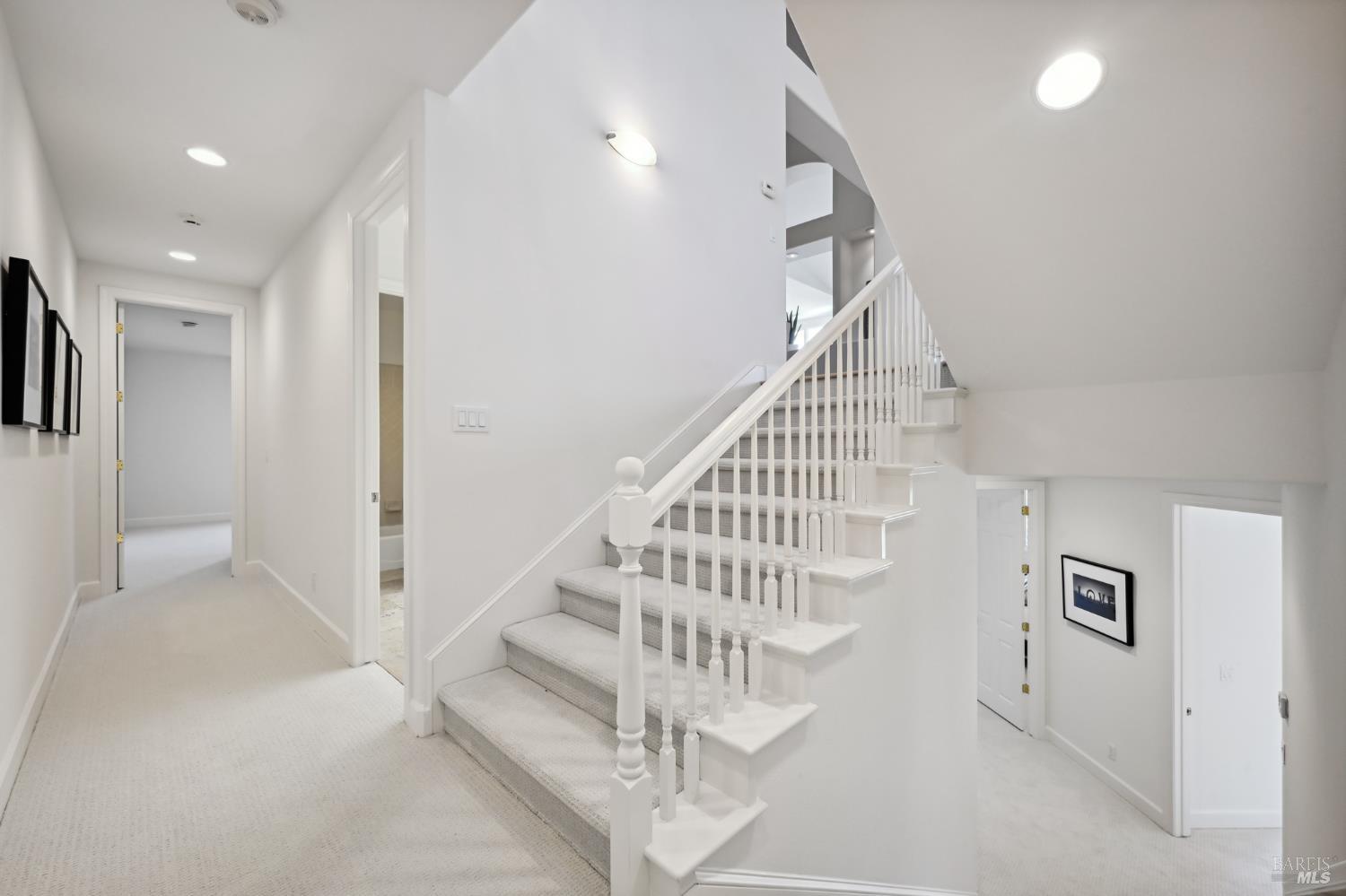 Detail Gallery Image 39 of 65 For 110 Monterey Dr, Tiburon,  CA 94920 - 5 Beds | 4/1 Baths