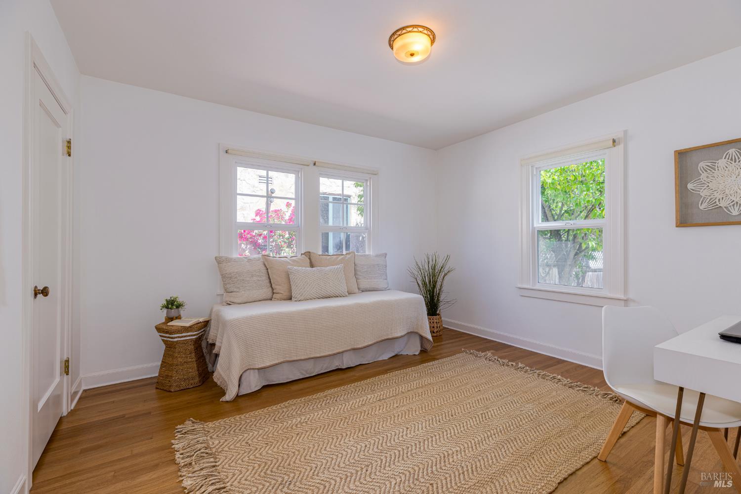 Detail Gallery Image 32 of 52 For 31 Laurel Ave, Petaluma,  CA 94952 - 2 Beds | 1/1 Baths