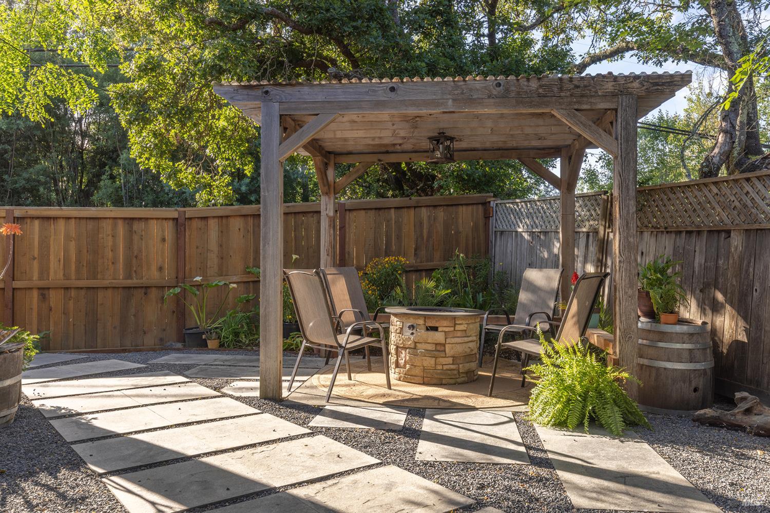 Detail Gallery Image 46 of 64 For 10505 Cherry Ridge Rd, Sebastopol,  CA 95472 - 3 Beds | 3/1 Baths