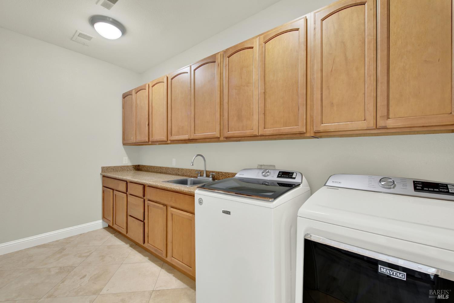 Detail Gallery Image 71 of 99 For 7125 Solitude Ct, Vacaville,  CA 95688 - 5 Beds | 4 Baths