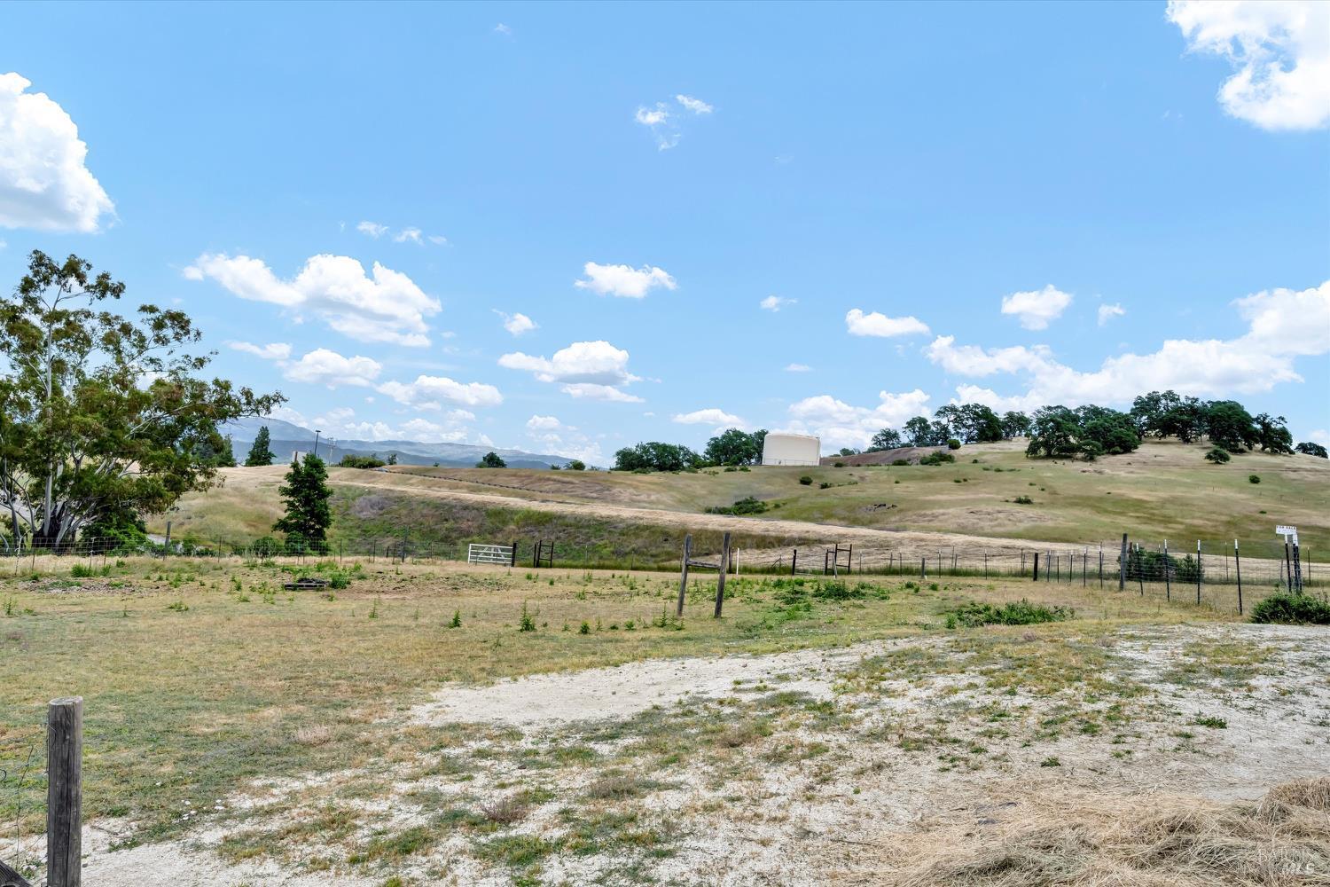 Detail Gallery Image 35 of 46 For 4538 Hill Rd, Lakeport,  CA 95453 - 2 Beds | 2 Baths