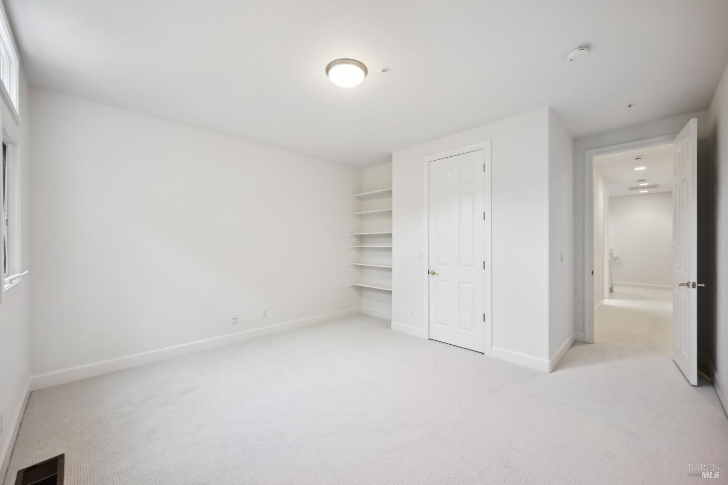 Detail Gallery Image 60 of 65 For 110 Monterey Dr, Tiburon,  CA 94920 - 5 Beds | 4/1 Baths