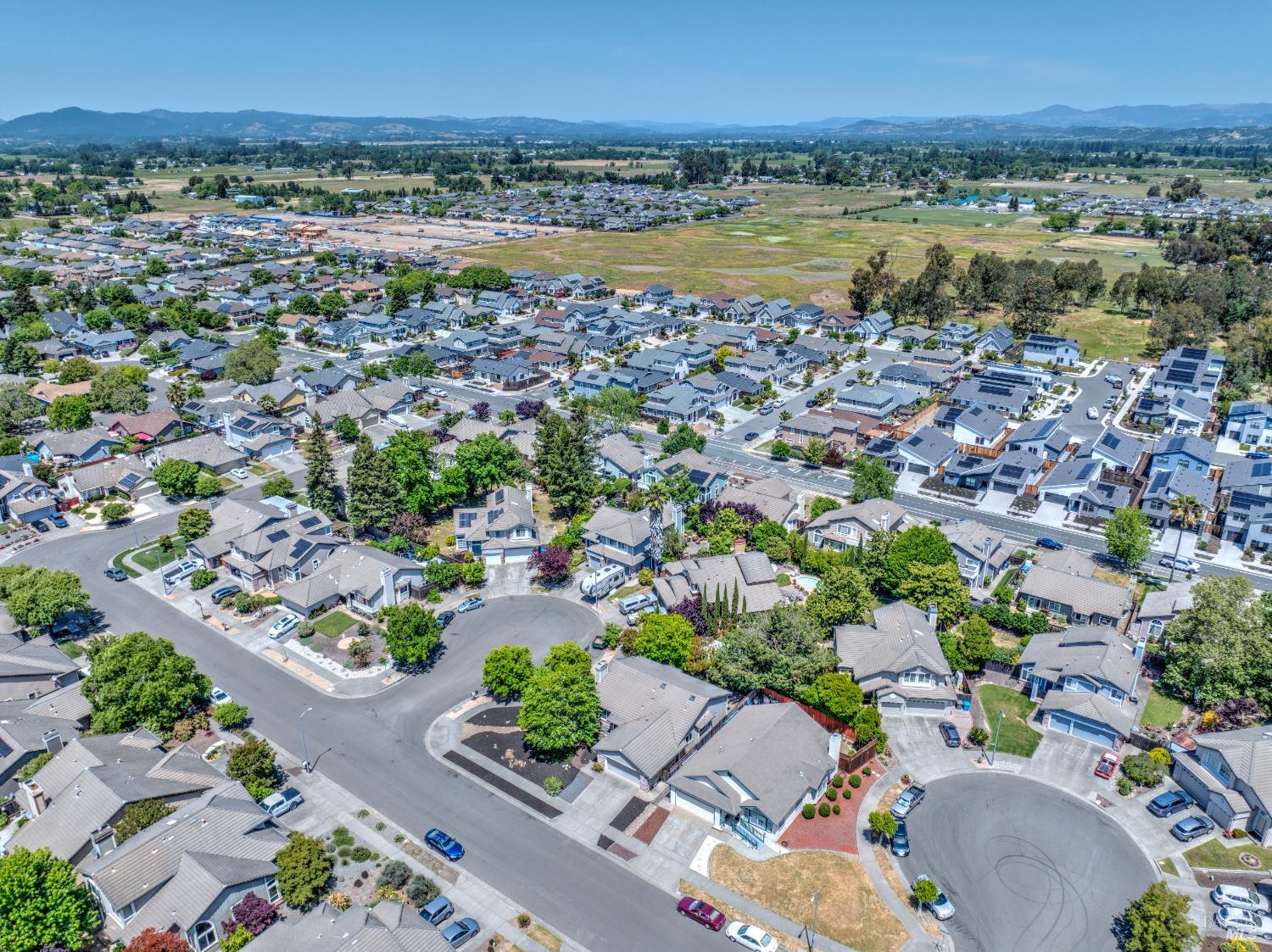 Detail Gallery Image 39 of 40 For 2269 Dancing Penny Way, Santa Rosa,  CA 95403 - 3 Beds | 2 Baths