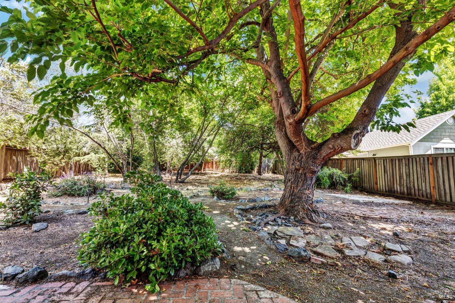 Detail Gallery Image 44 of 45 For 845 W K St, Benicia,  CA 94510 - 3 Beds | 2 Baths