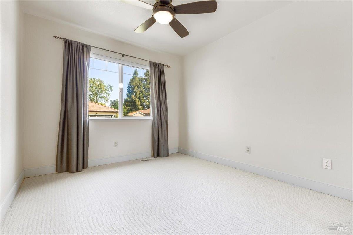 Detail Gallery Image 35 of 52 For 160 Moll Dr, Windsor,  CA 95492 - 3 Beds | 2 Baths