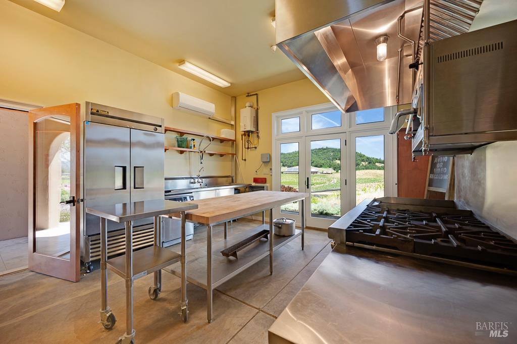 Detail Gallery Image 45 of 62 For Address Is Not Disclosed, Healdsburg,  CA 95448 - 3 Beds | 3/3 Baths