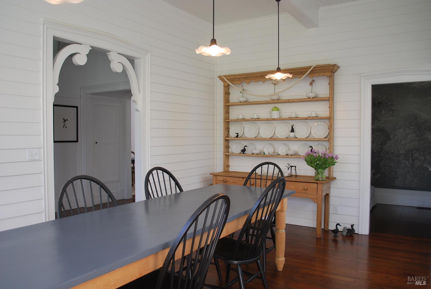 Detail Gallery Image 16 of 50 For 1801 Bodega Ave, Petaluma,  CA 94952 - 5 Beds | 2/1 Baths