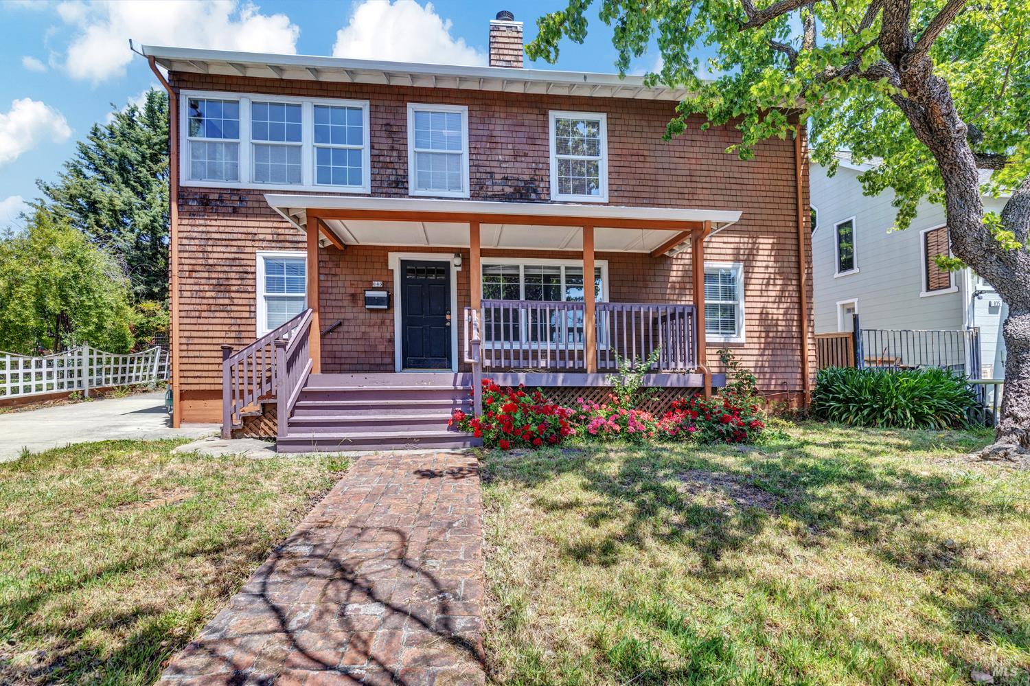 Detail Gallery Image 1 of 45 For 845 W K St, Benicia,  CA 94510 - 3 Beds | 2 Baths