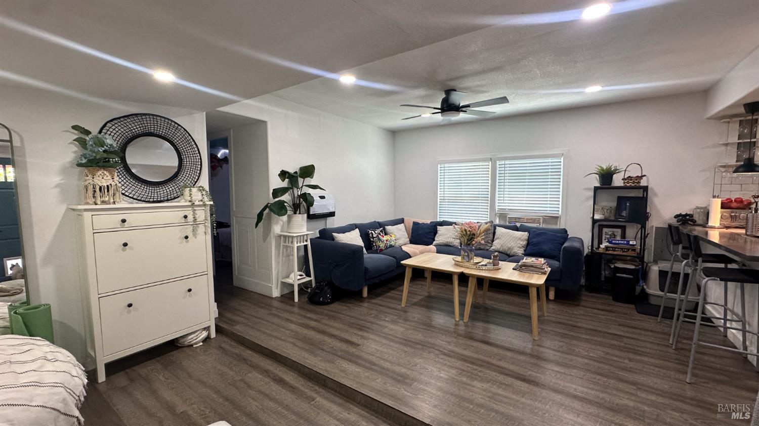 Detail Gallery Image 8 of 34 For 4532 Pine St, Lucerne,  CA 95458 - 2 Beds | 1 Baths