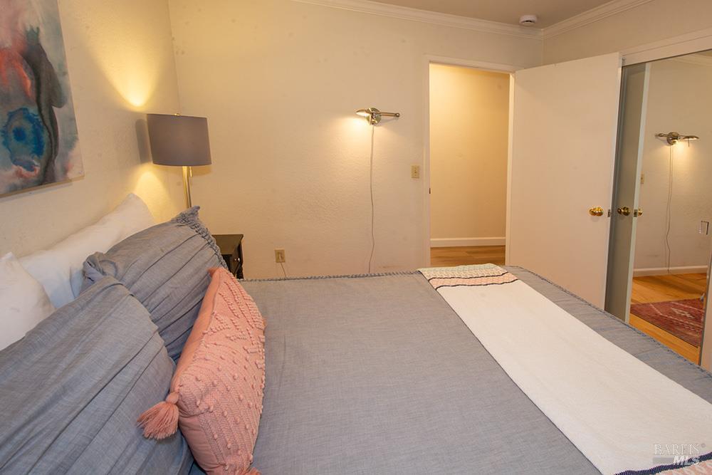 Detail Gallery Image 12 of 20 For 293 Siesta Way, Sonoma,  CA 95476 - 3 Beds | 2 Baths