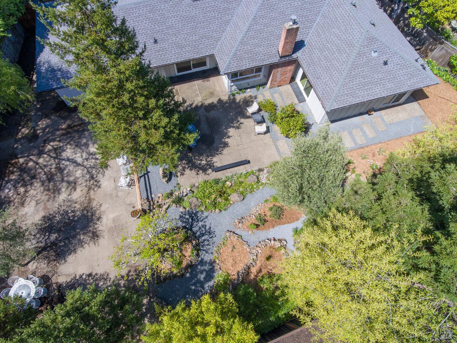 Detail Gallery Image 52 of 56 For 2055 Stonewood Dr, Santa Rosa,  CA 95404 - 3 Beds | 2 Baths