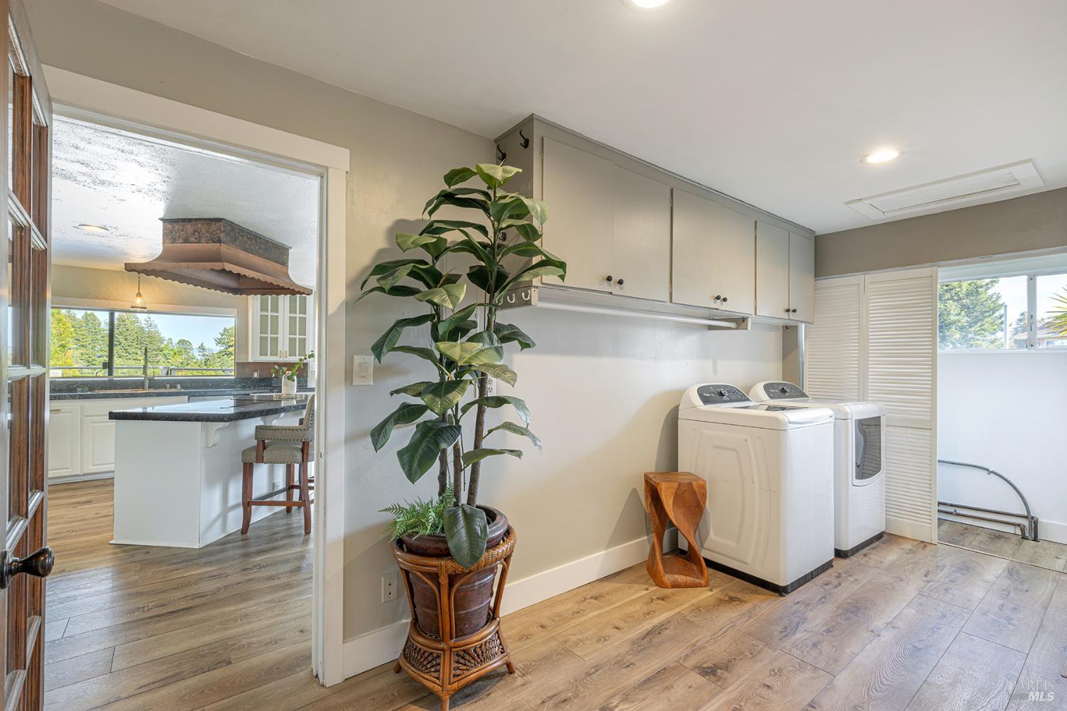 Detail Gallery Image 40 of 64 For 10505 Cherry Ridge Rd, Sebastopol,  CA 95472 - 3 Beds | 3/1 Baths
